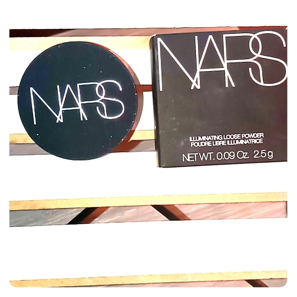 NARS Other - NARS illuminating loose powder